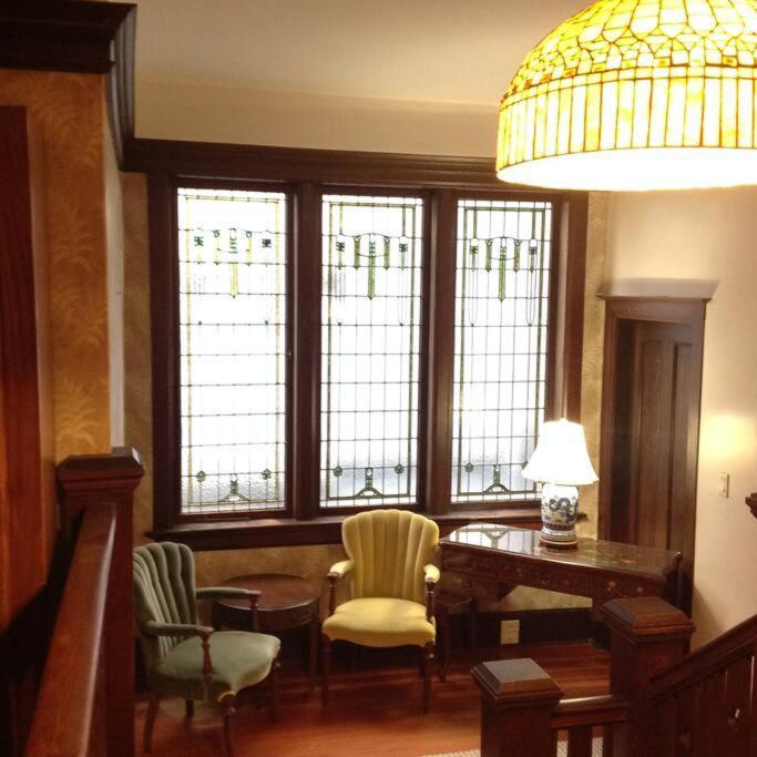 Parlor Suite In Heritage Manor, Fairfield, Near Dt Виктория Экстерьер фото