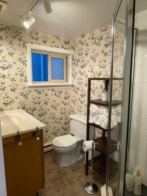 Parlor Suite In Heritage Manor, Fairfield, Near Dt Виктория Экстерьер фото